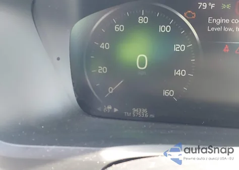 2017 Volvo Xc90 T6 Momentum z USA, uszkodzony, nr VIN YV4A22PK9H1137491